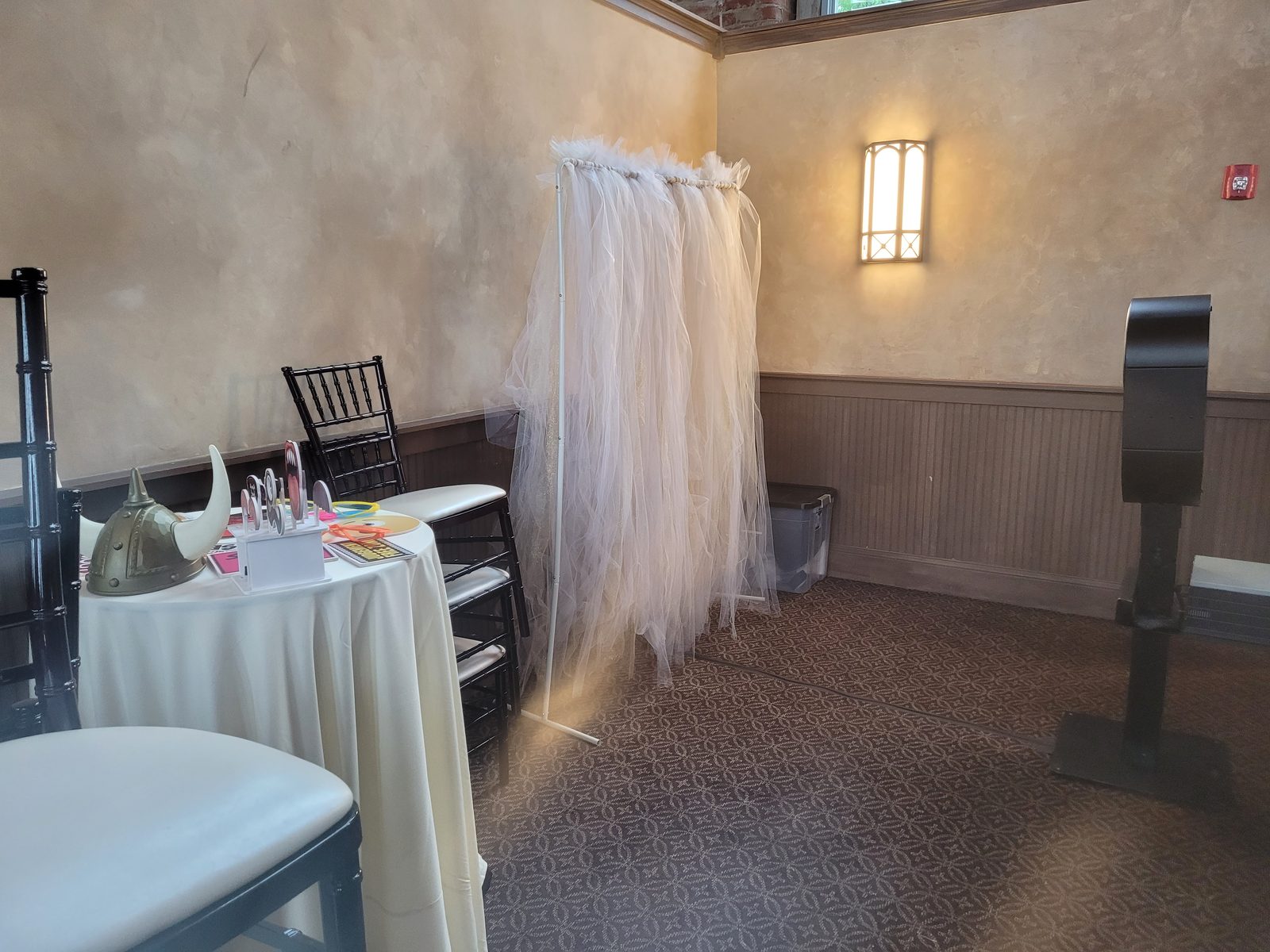 Open air photo booth rental at Cincinnati wedding reception